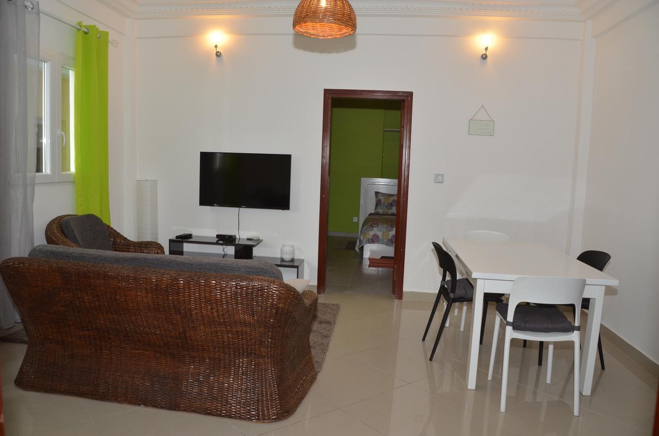 Le Buffle Noir Appart D'Hotes Douala Exterior foto